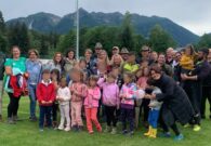 Gli alunni di Lauco e di Rosegg insieme per la Festa degli Alberi