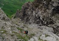 Sbagliano sentiero e restano bloccati a 2.100 metri: tre escursionisti salvati dall’elicottero
