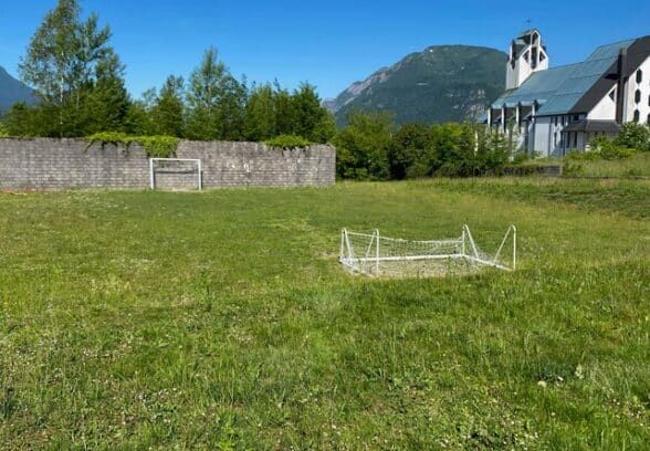 La minoranza di Tolmezzo: «Nelle frazioni sono necessari urgenti interventi di manutenzione e pulizia»