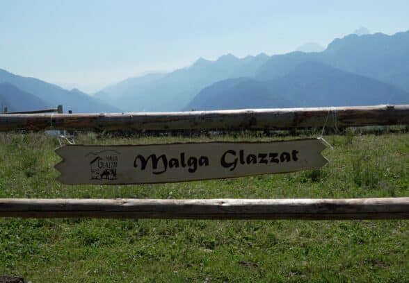 Malga Glazzat, inaugurati i nuovi spazi di agriturismo e caseificio