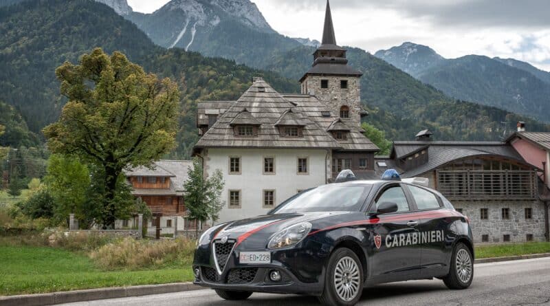 Controlli dei Carabinieri a Tarvisio: arrestato un 51enne e sanzioni per 21 mila euro a un albergo