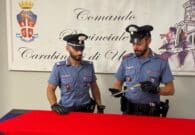 Ferragosto di controlli: ubriaco contromano centra tre auto, rissa con coltello e spranga