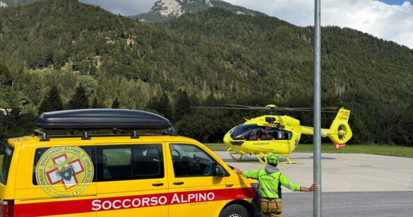 Si ferisce scendendo da Forcella Scodavacca, escursionista recuperato con il verricello