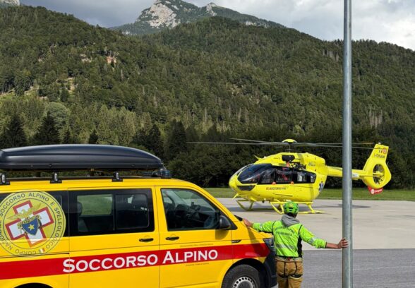 Si ferisce scendendo da Forcella Scodavacca, escursionista recuperato con il verricello