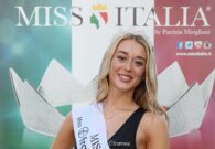 Asia Braini è Miss Framesi Fvg, domenica la bellezza fa tappa a Villa Santina