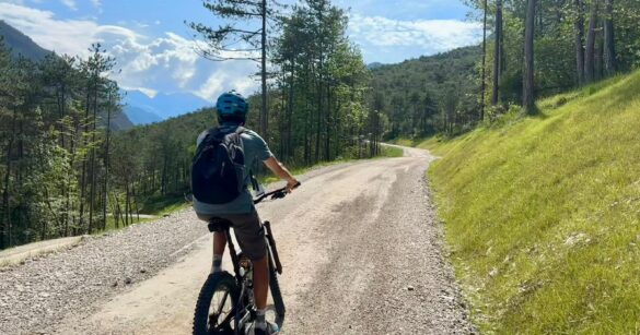 In bici dalla Ciclovia Alpe Adria alla Val Resia, sette chilometri nel cuore delle Prealpi Giulie