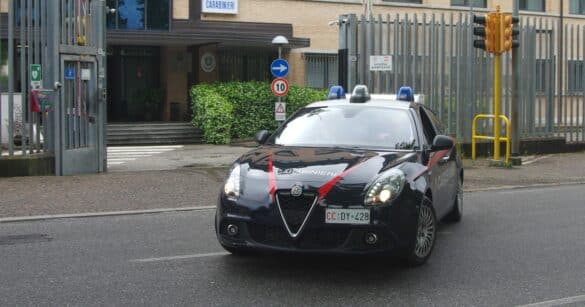 Minaccia e aggredisce i carabinieri: 39enne arrestato