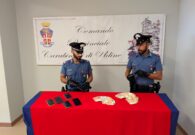 Rissa in pieno giorno: cinque arresti, sequestrati un coltello e oltre 2.600 euro