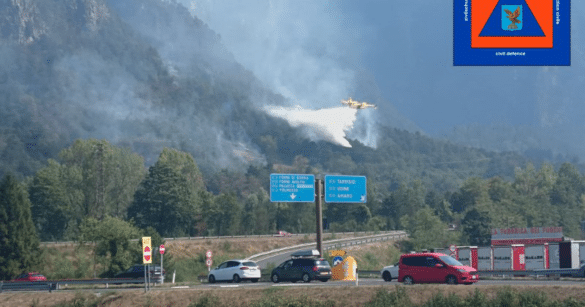 Incendio sull’Amariana ancora attivo: Canadair, quattro elicotteri e Vigili del fuoco in azione