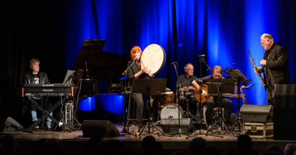 Carniarmonie tra jazz e folk: tributo a Joni Mitchell e la tradizione irlandese