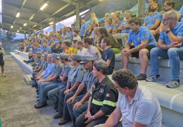 Amaro ringrazia chi ha combattuto gli incendi sull’Amariana: festa al campo sportivo