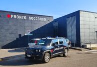 Al Pronto soccorso con manganello e coltello nei pantaloni: denunciato un 54enne