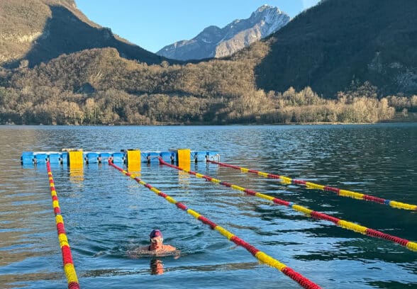 Ice swimming, il lago di Cavazzo entra nella Coppa del mondo