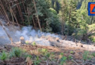 Nuovo incendio a Cercivento, elicottero in azione: rogo sotto controllo