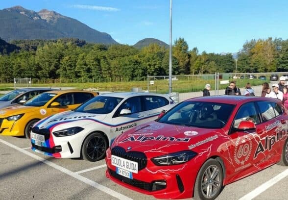 PODCAST – A Tolmezzo torna “Abilmente in pista”, guida sicura ed emozioni al volante per persone con disabilità