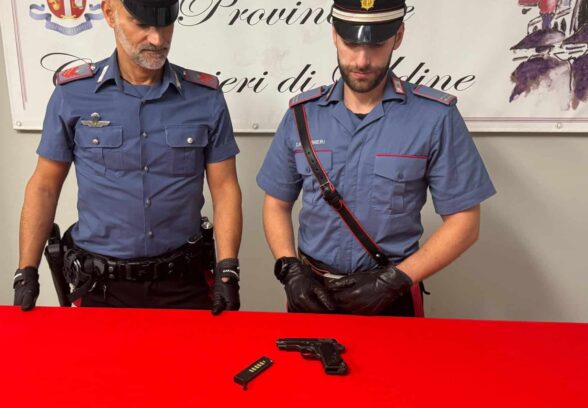 Pistola carica tra i rifiuti, scatta l’allarme nell’impianto di trattamento