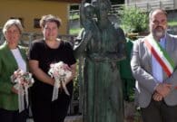 VIDEO – Pontebba ricorda il terremoto del 1976: una scultura e un murale davanti all’asilo