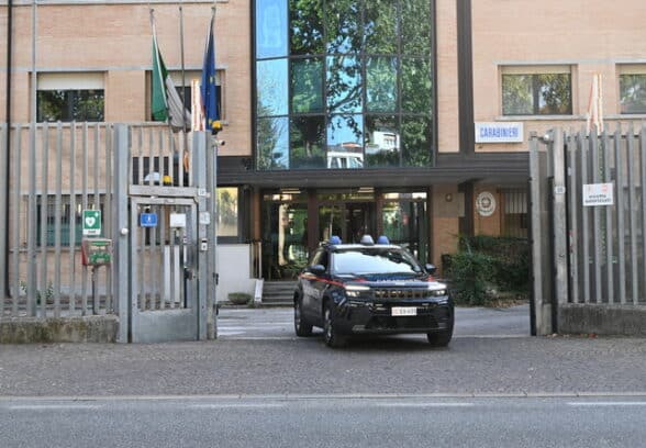 Aggredisce il padre e poi si scaglia contro i Carabinieri: arrestato 34enne a Majano