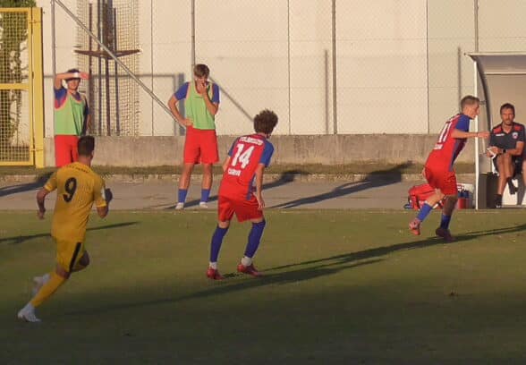 Calcio, Tolmezzo sconfitto a Chions, decide la punizione dell’ex