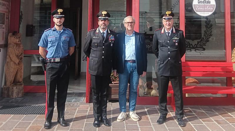 Comeglians, il sindaco De Antoni incontra il nuovo comandante dei Carabinieri di Tolmezzo Perisi