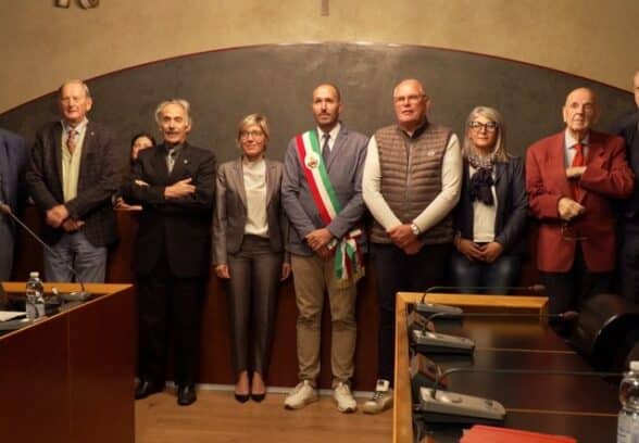 Il Consiglio comunale di Gemona omaggia i sindaci protagonisti della ricostruzione